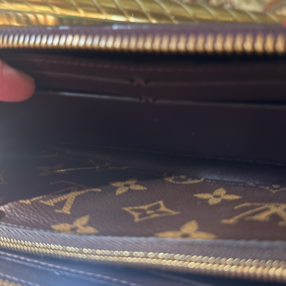 Louis Vuitton Wallet Glossy Red and Burgundy Wallet - Picture 9 of 14